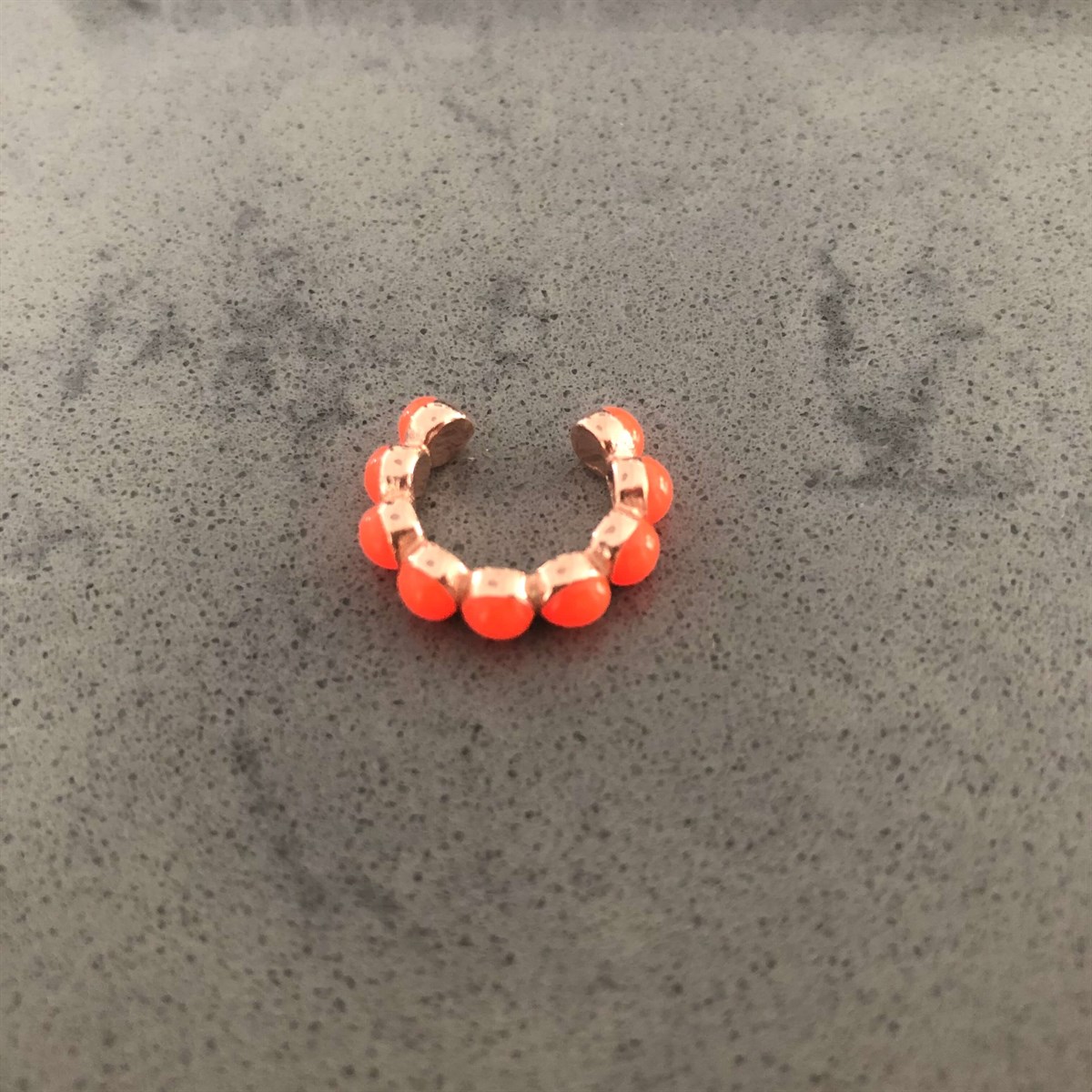 Turuncu Neon Kıkırdak Küpe