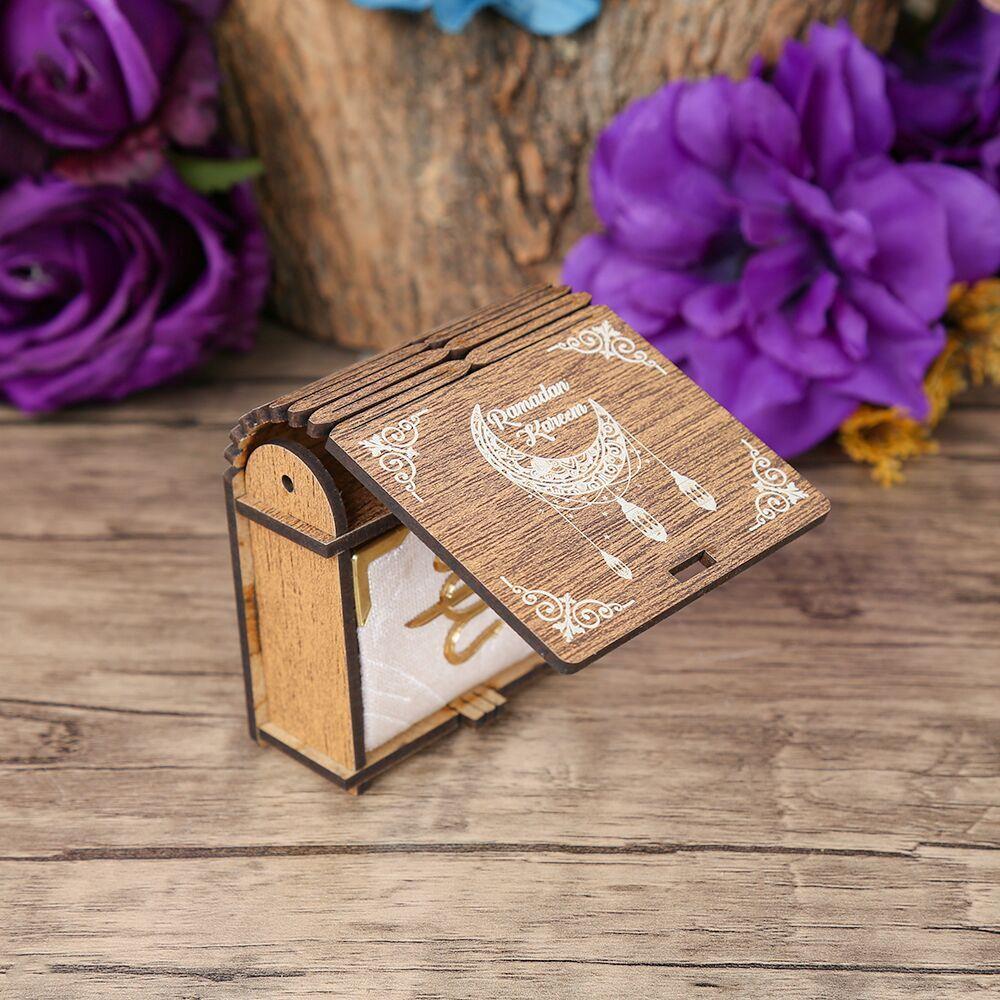 Hilal ve Kandi Mini Ahşap Kutu & Mini Kur'an-ı Kerim Pembe (8x7cm)