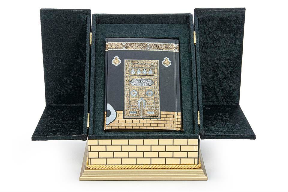 Kadife Kaplı Kabe Görünümlü Büyük Boy MDF Ahşap Maket Kuranı Kerim Seti