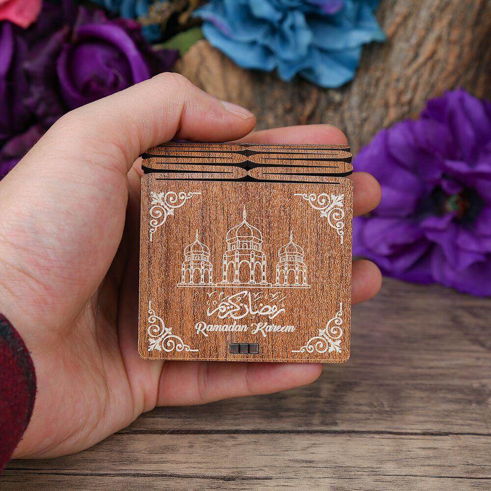 Ramazan Kerim Mini Ahşap Kutu & Mini Kur'an-ı Kerim Kırmızı (8x7cm)