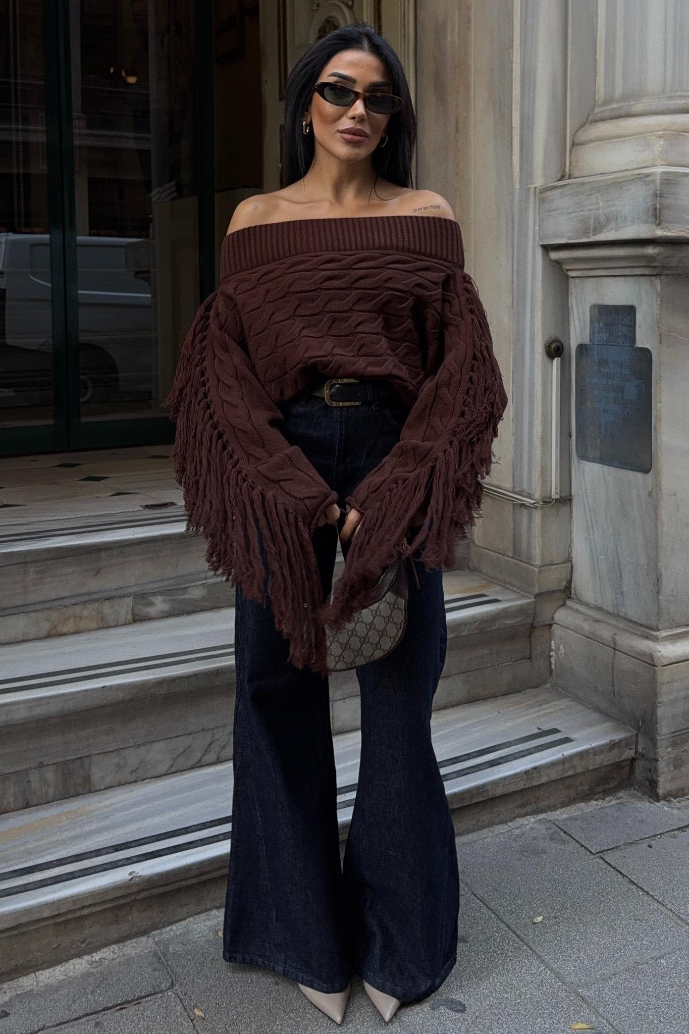 Aidan Püsküllü Kayık Yaka Kazak 1276-15 R1-K-K2