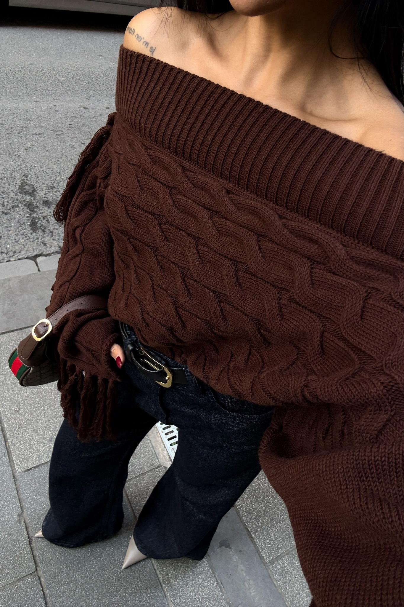 Aidan Püsküllü Kayık Yaka Kazak 1276-15 R1-K-K2