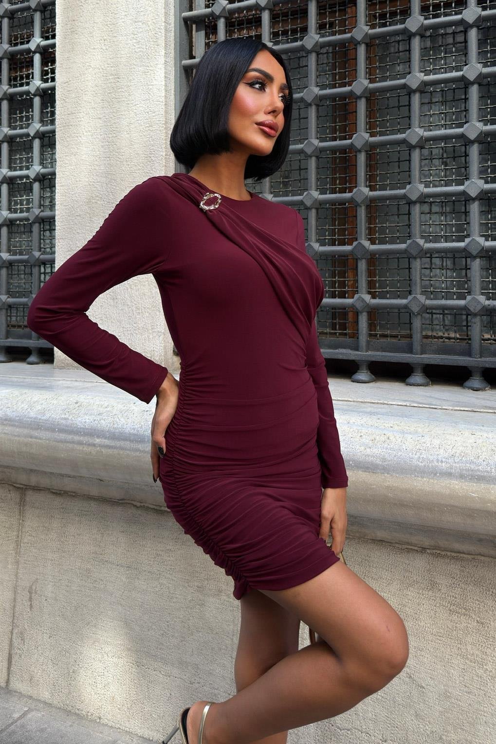 Aksesuar Detaylı ve Büzgülü Slim Elbise 2913 R6-F-K4