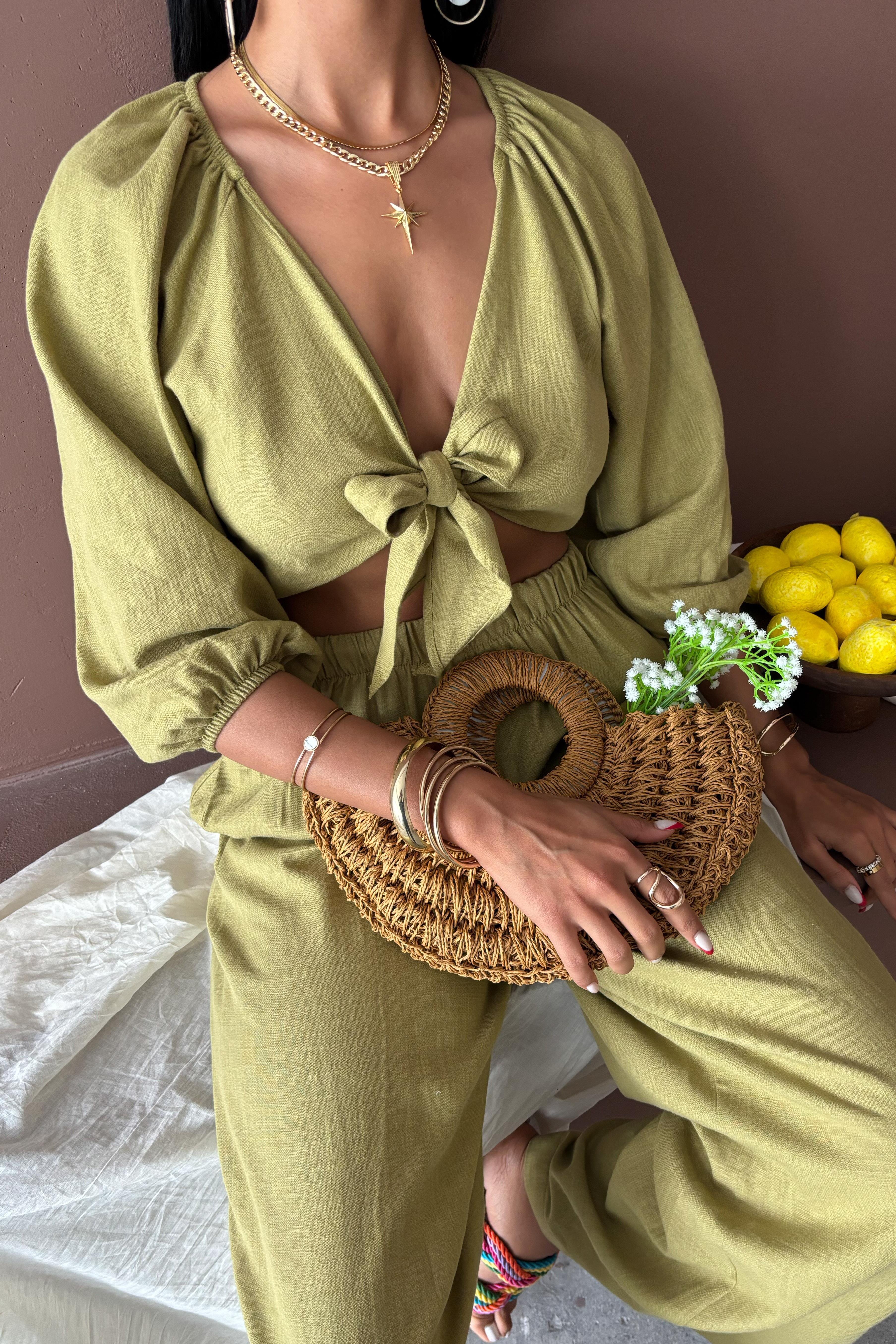 Balon Kollu ve Bağlama Detaylı Keten Takım 10182