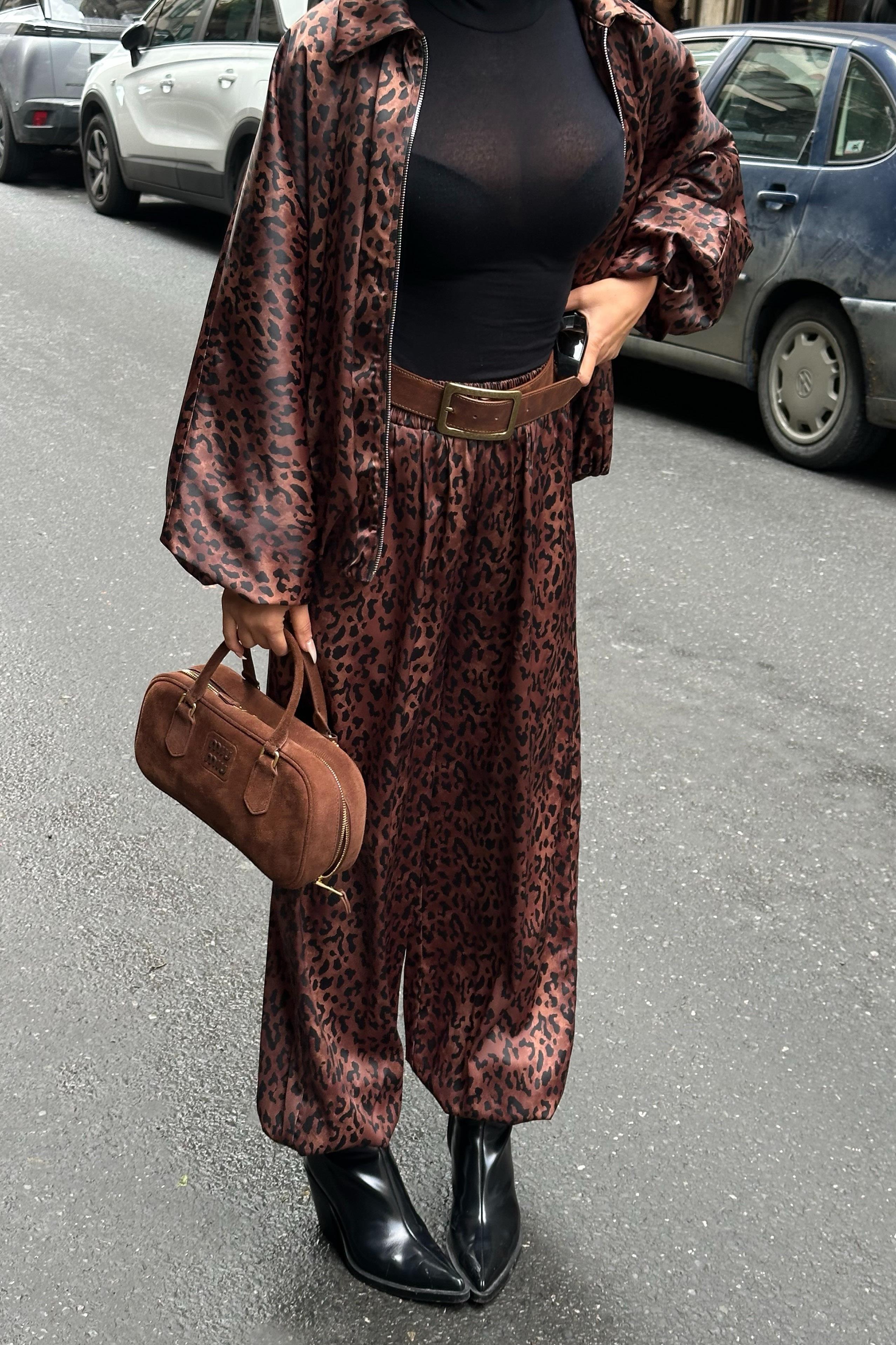 Bomber Ceket ve Şalvar Pantolonlu Leopar Desen Saten Takım 10276