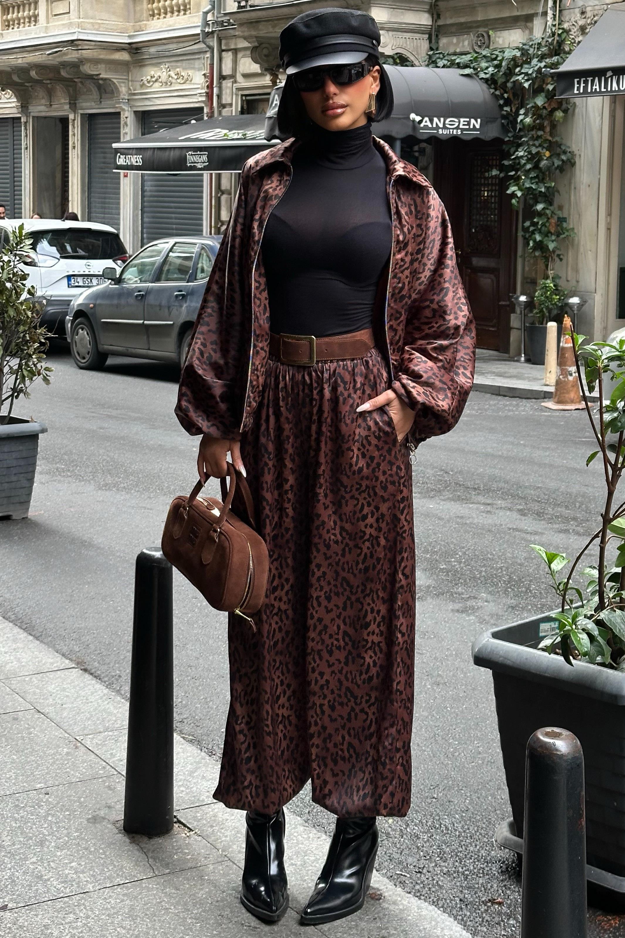 Bomber Ceket ve Şalvar Pantolonlu Leopar Desen Saten Takım 10276