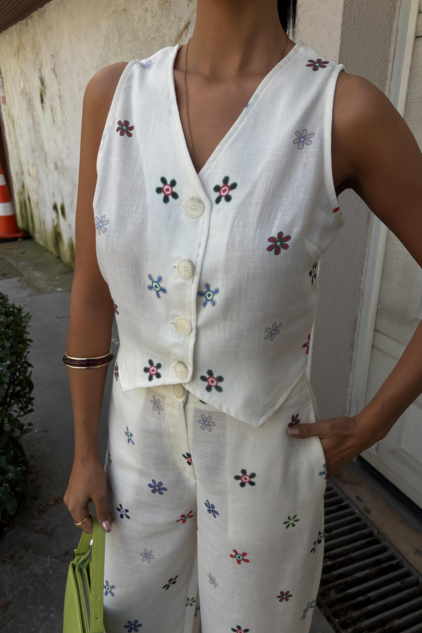 Çiçek Baskılı Paçası Su Yolu Keten Takım 10147 R8-E-K4