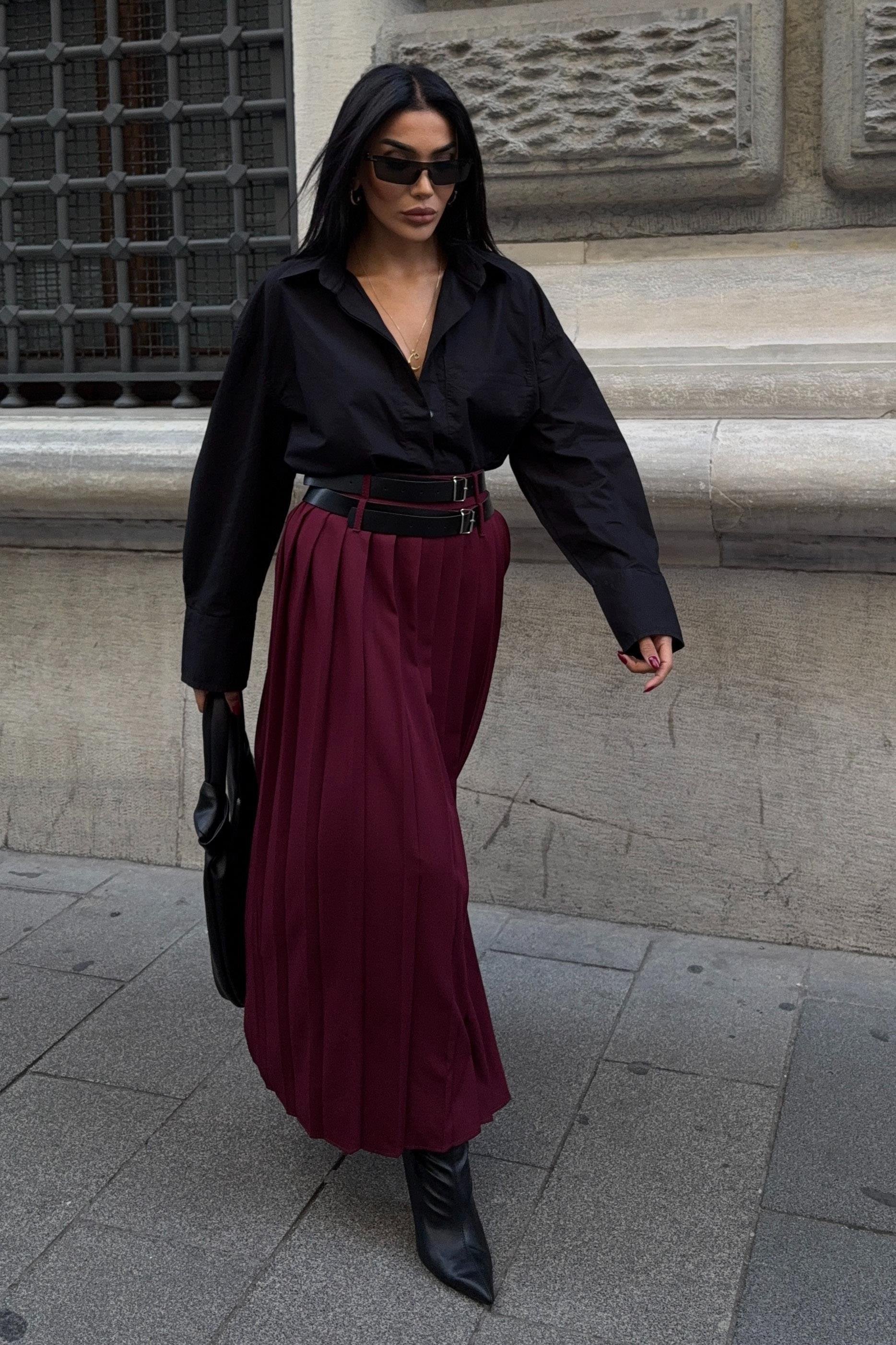 Çift Kemer Detaylı ve Yırtmaçlı Pileli Etek 4055