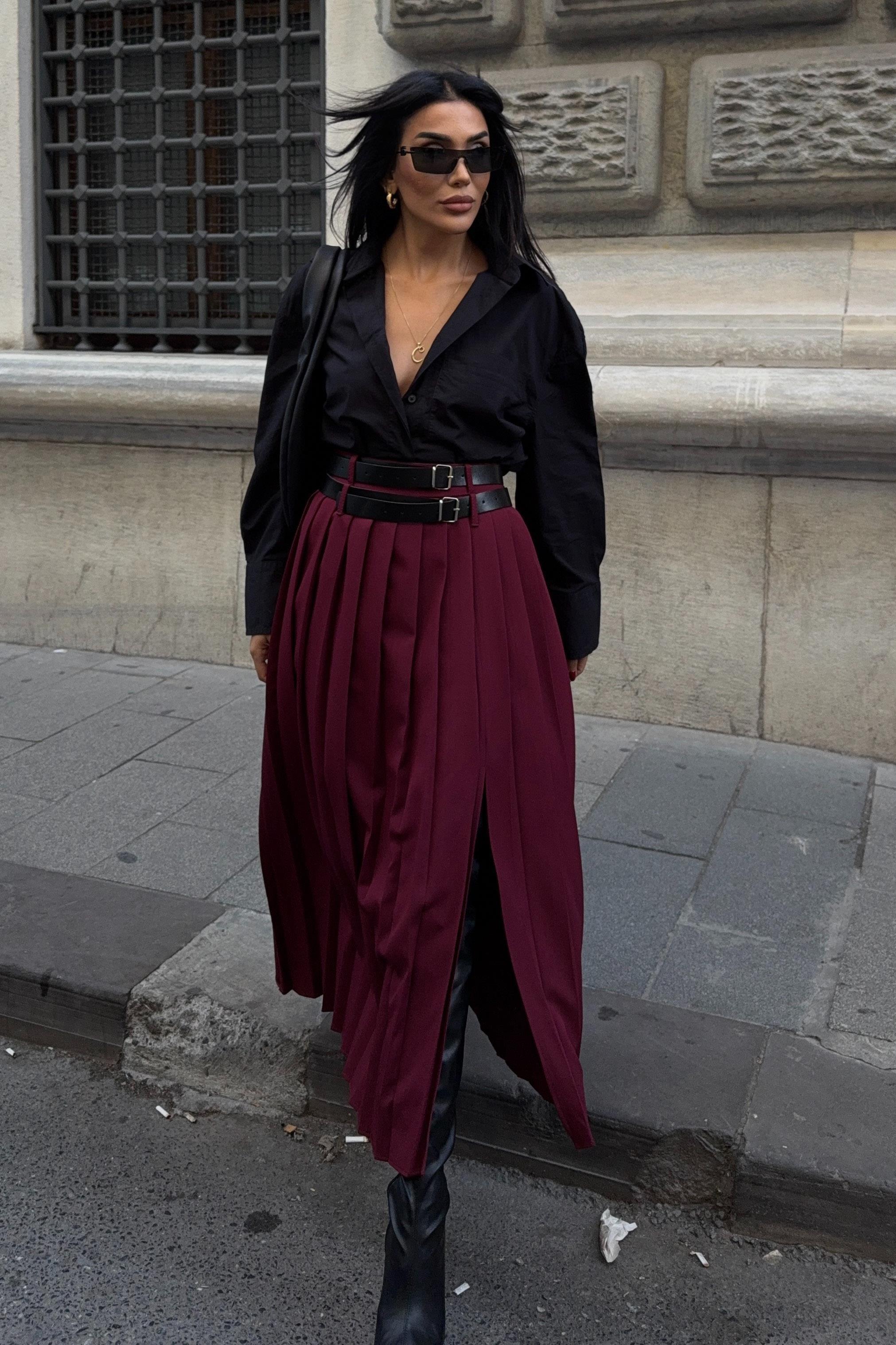 Çift Kemer Detaylı ve Yırtmaçlı Pileli Etek 4055