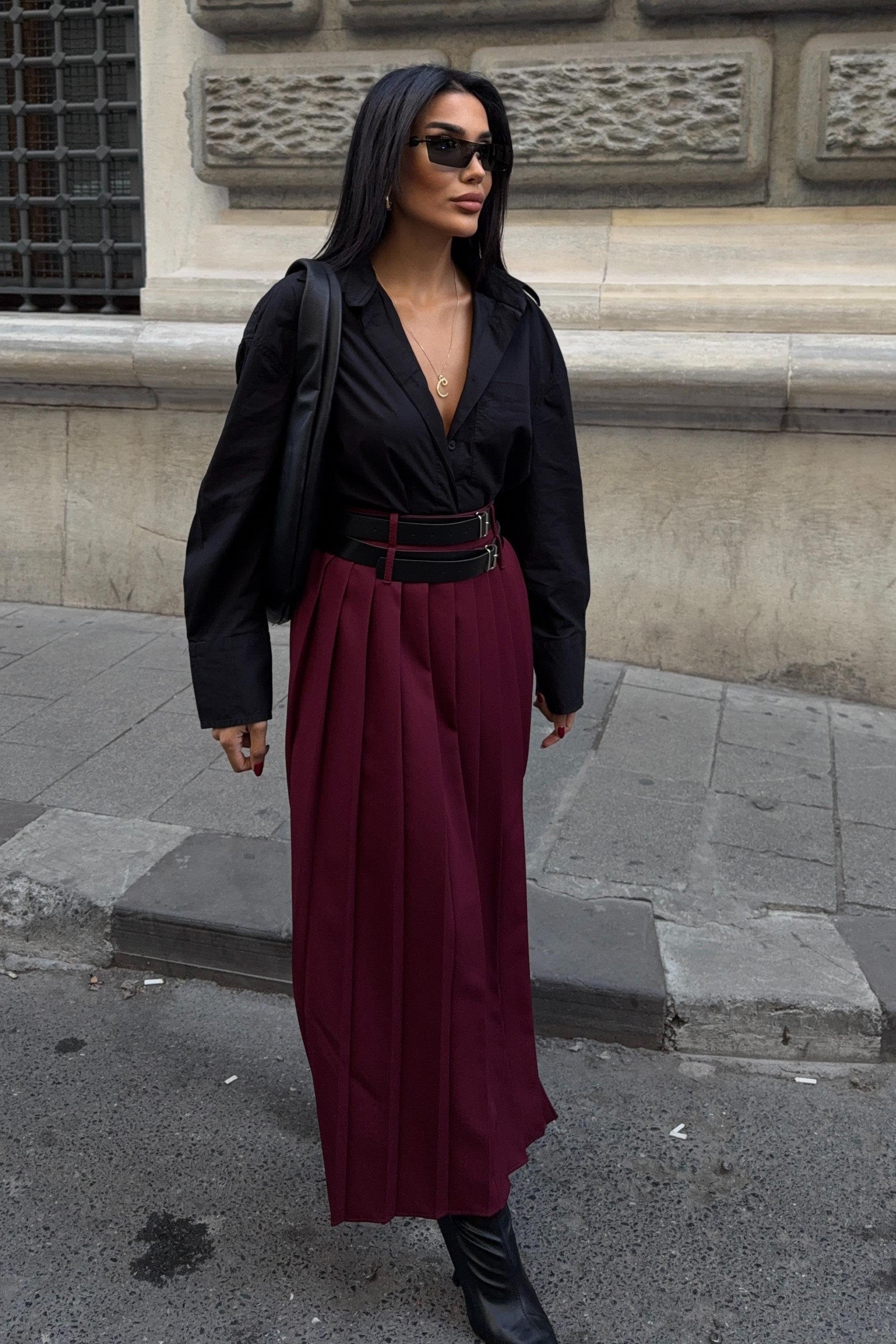 Çift Kemer Detaylı ve Yırtmaçlı Pileli Etek 4055