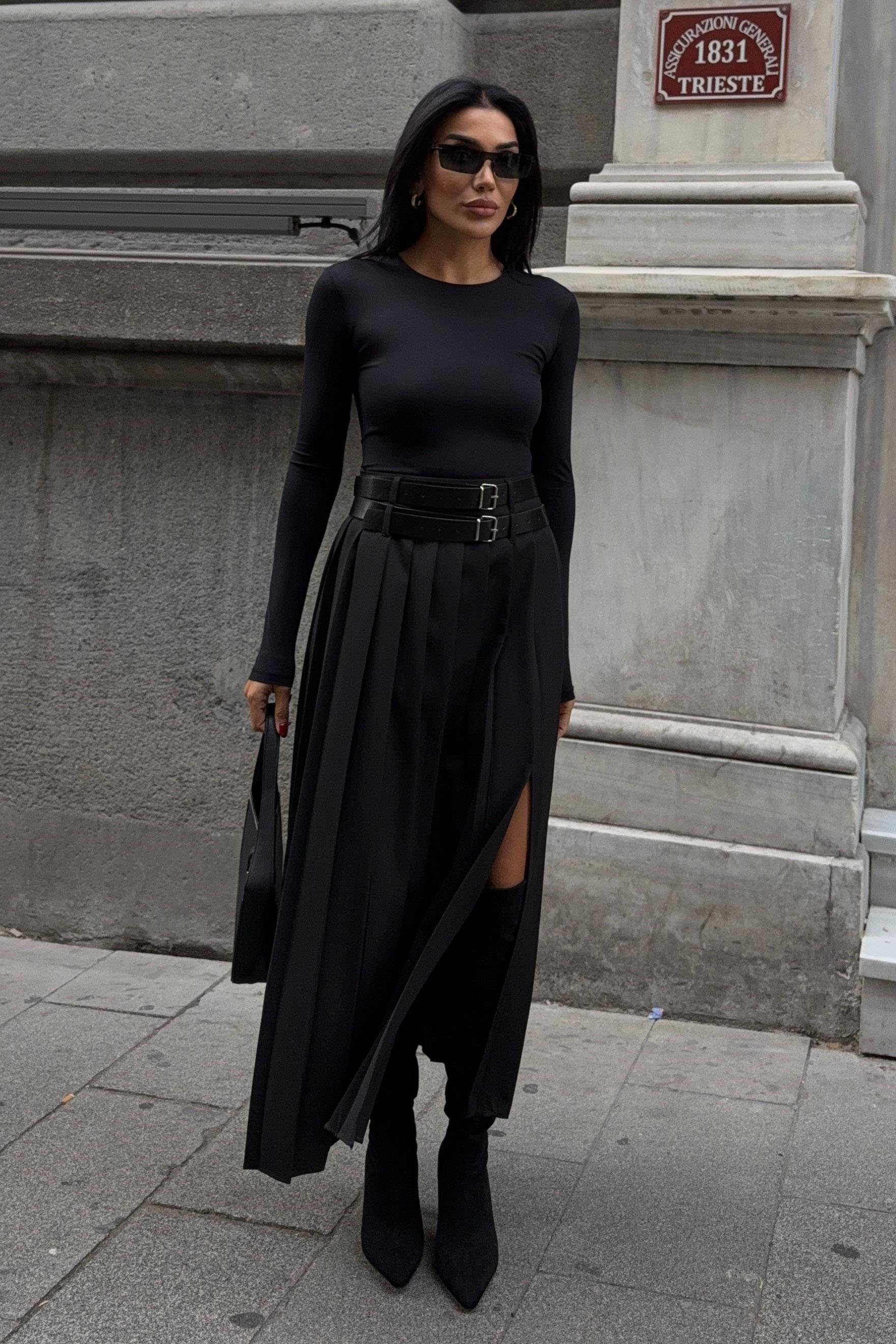 Çift Kemer Detaylı ve Yırtmaçlı Pileli Etek 4055