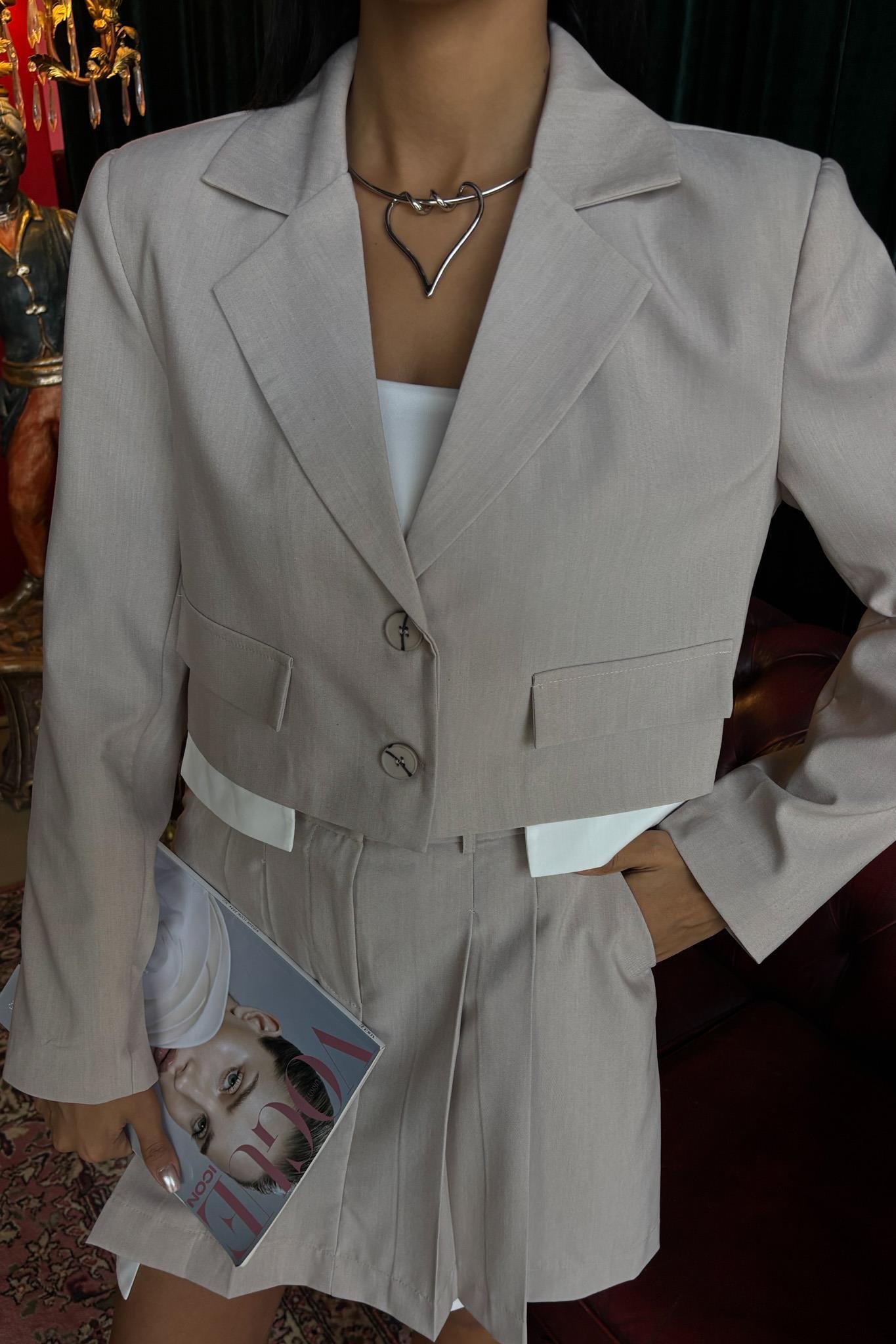 Crop Ceketli ve Pile Etekli Garnili Takım 10111 R8-B-K4