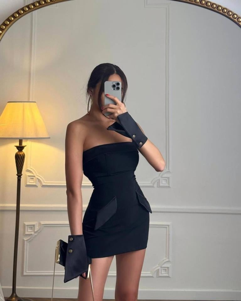 Dalgıç Kumaç Manşet Detaylı Straplez Elbise