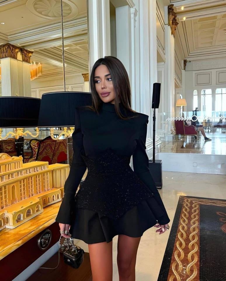 Düğme Detaylı Simli Kaşkorse Detaylı Tasarım Elbise