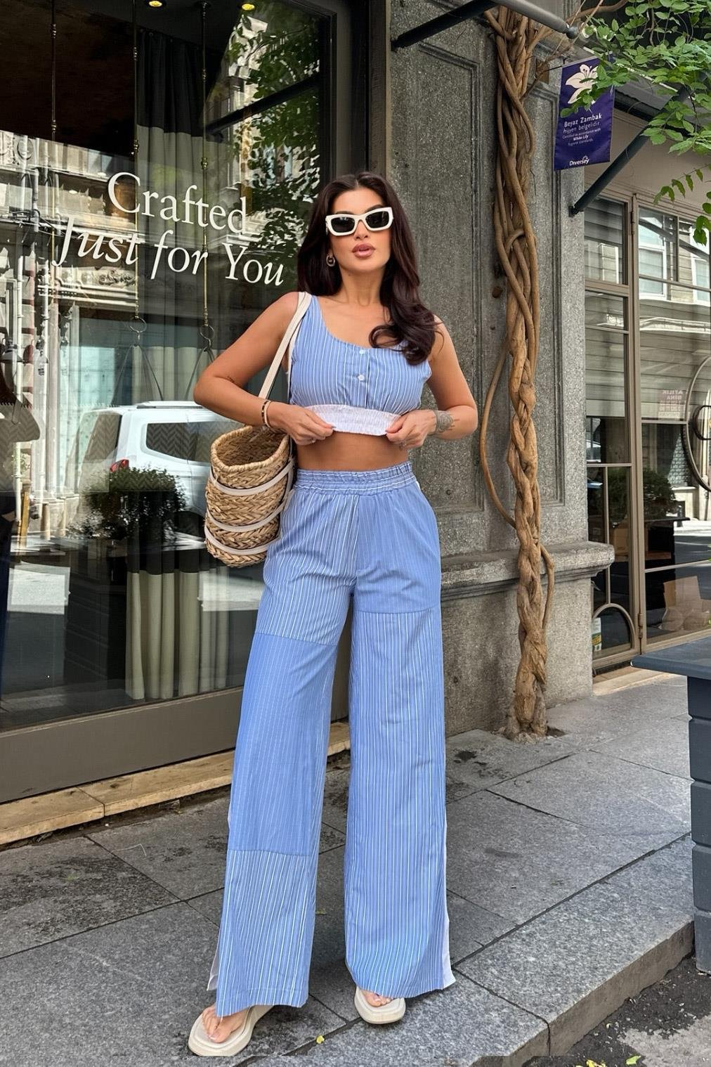 Elise Çizgili Yırtmaç Detaylı Takım 9804-0025