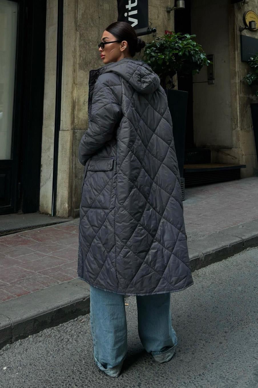 Fermuar ve Kapşonlu Uzun Kapitone Mont 7062 R11-A-K2