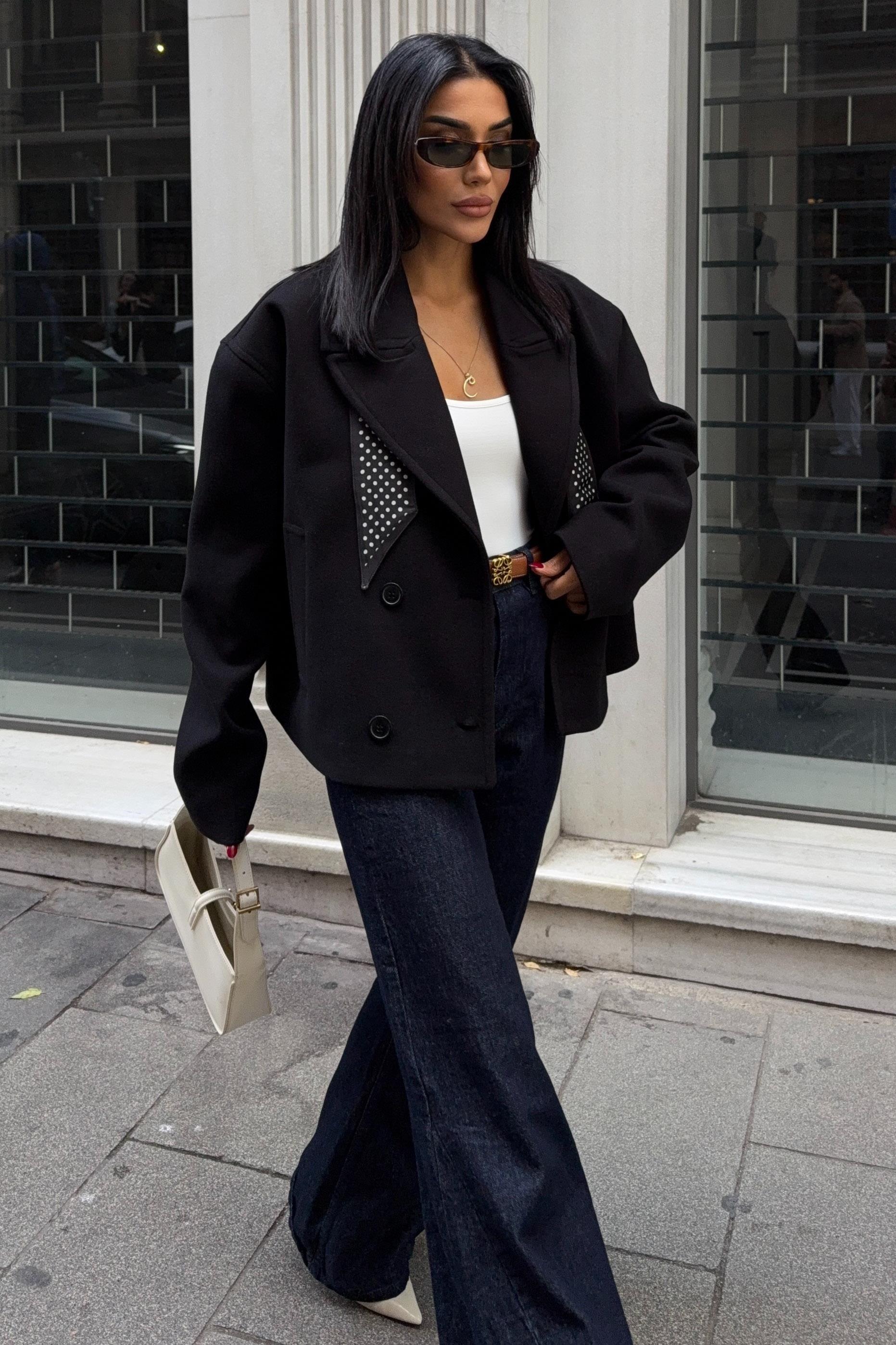 Fular Detaylı Premium Kaşe Ceket 7072