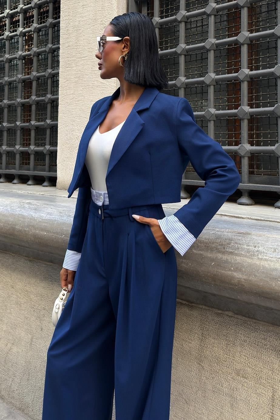 Garni Detaylı Crop Ceketli Takım 10075 R9-I-K3