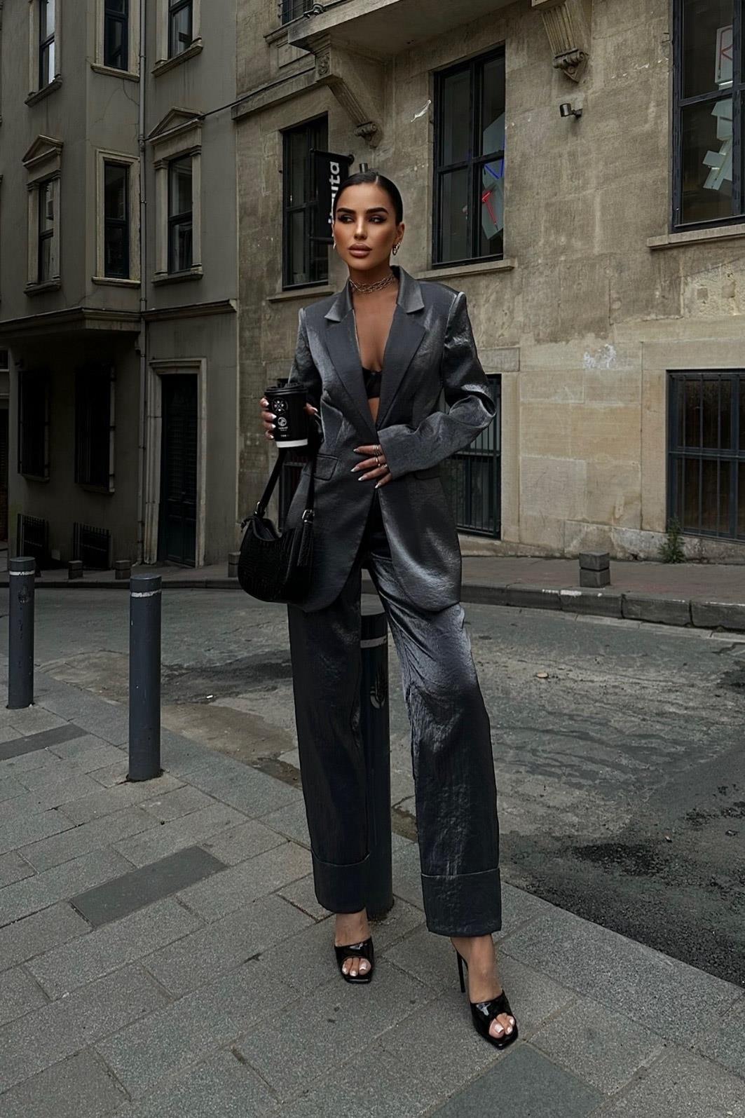 Gisella Parlak Saten Takım 9851 R8-D-K5