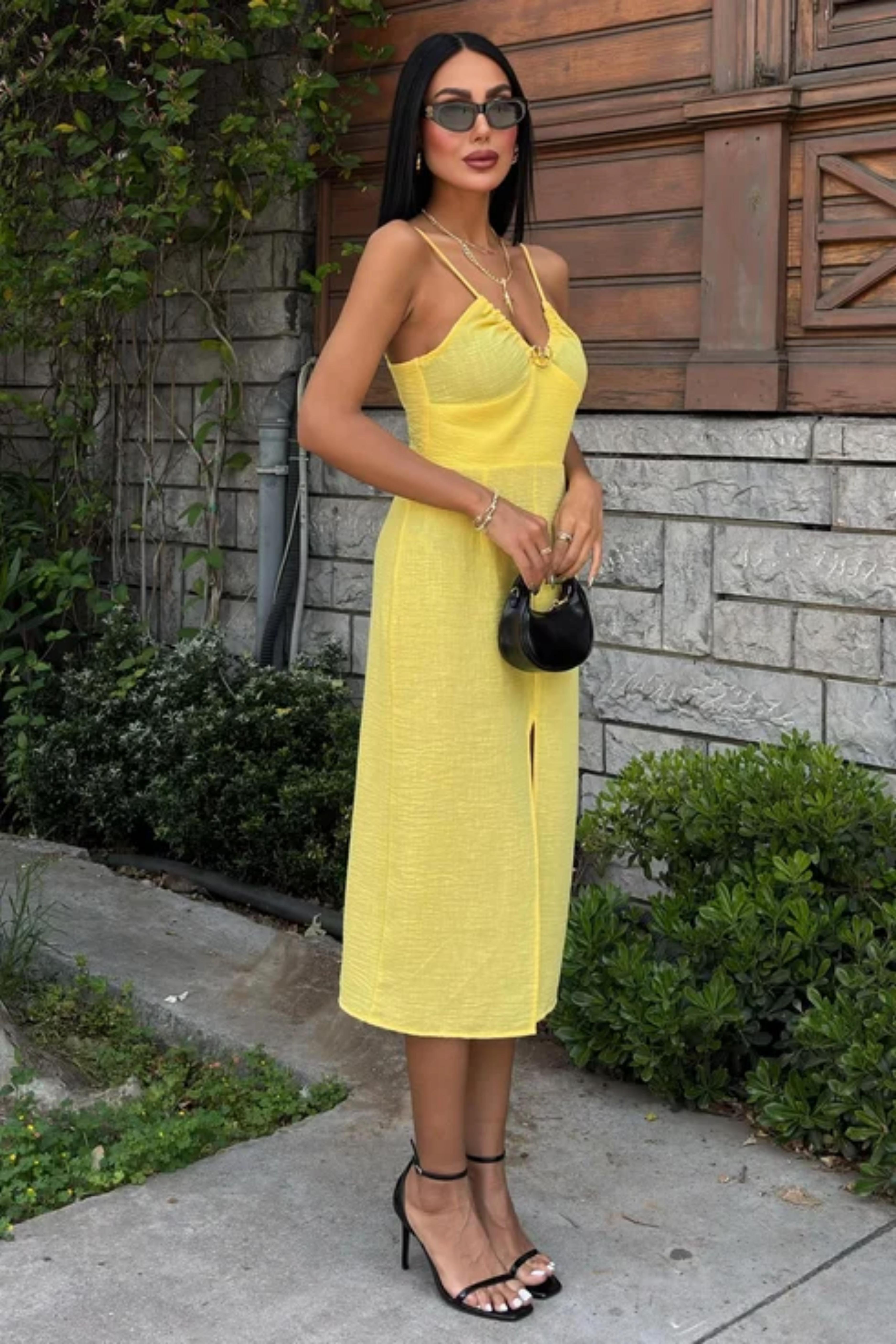 Göğsü Aksesuarlı Önü Yırtmaçlı Elbise 2899 R5-G-K4