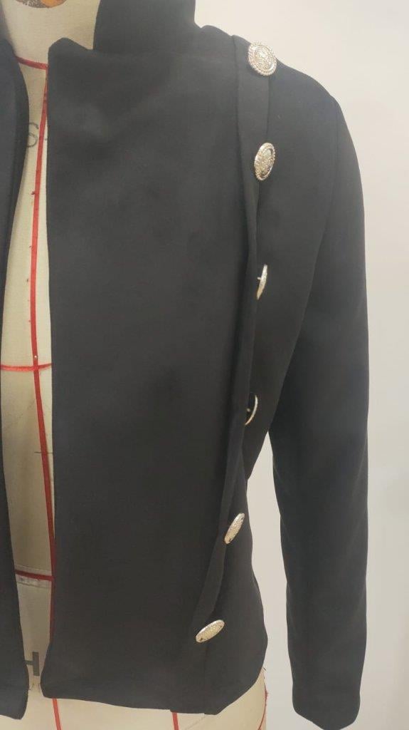 Kadın Uzun Kollu Hakim Yaka Yanlardan Düğmeli Kısa Süet Ceket