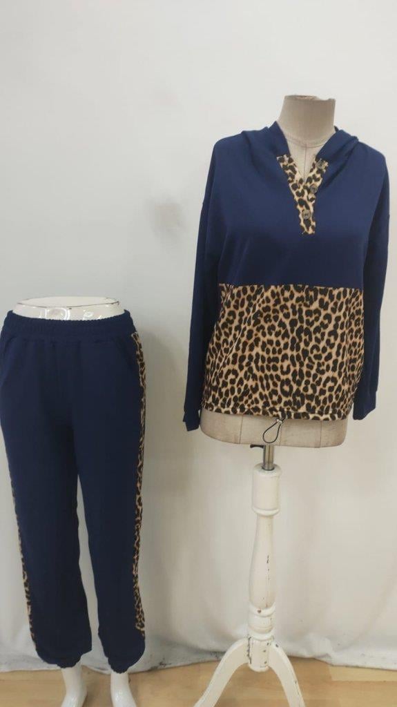 Kadın Uzun Kollu Kapşonlu Leopar Desen Detaylı Viskon Iki Iplik Bluz Ve Pantolon Ikili Takım