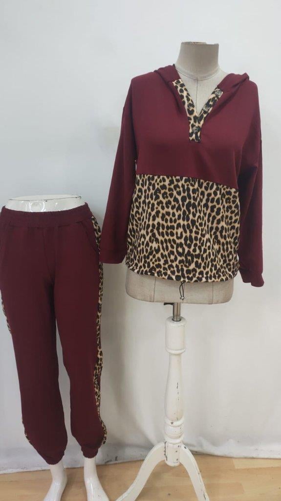 Kadın Uzun Kollu Kapşonlu Leopar Desen Detaylı Viskon Iki Iplik Bluz Ve Pantolon Ikili Takım