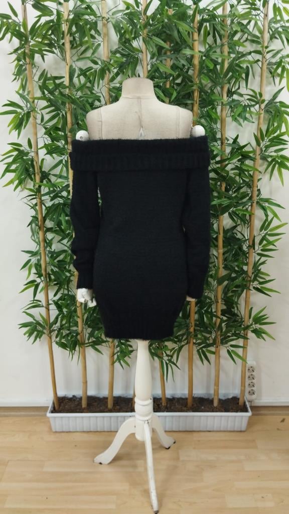 Kadın Uzun Kollu Omuzlardan Açık Kısa şardonlu Triko Elbise