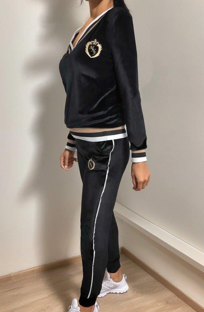 Kadın Uzun Kollu V Yaka Yakası Ve Kol Ağzı şerit Detay Kadife Takım