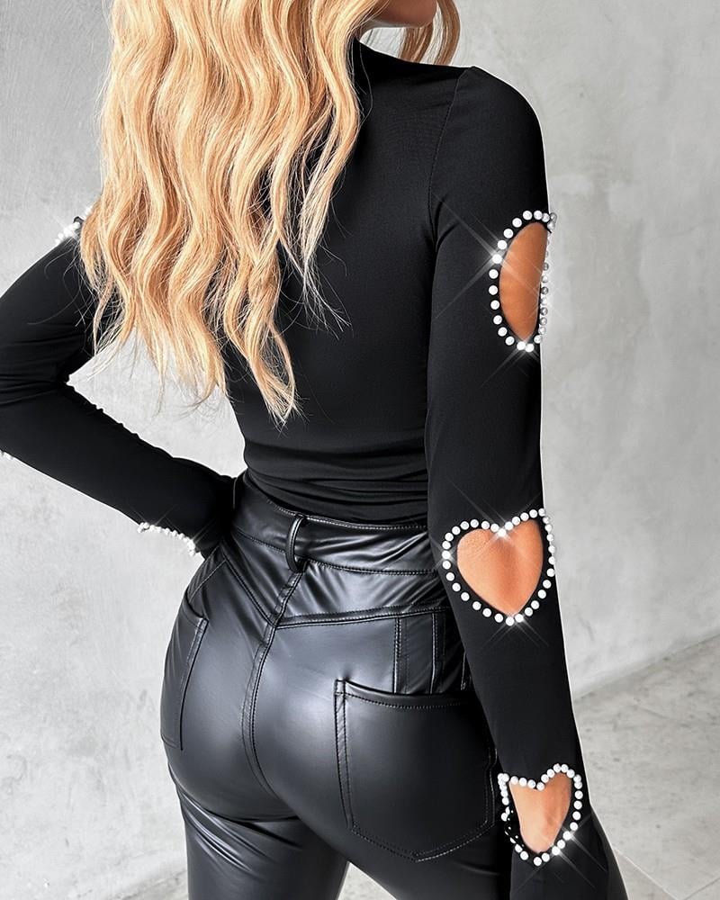 Kadın Uzun Kollu Yarı Balıkçı Yaka Pencere Detaylı Kolları Kalp Desen Taşlı Viskon Bluz