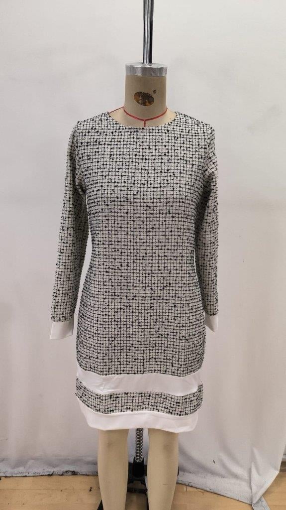 Kadın Uzun Kollu Yuvarlak Yaka Etek Ucu şerit Detaylı Mini Dokuma Elbise