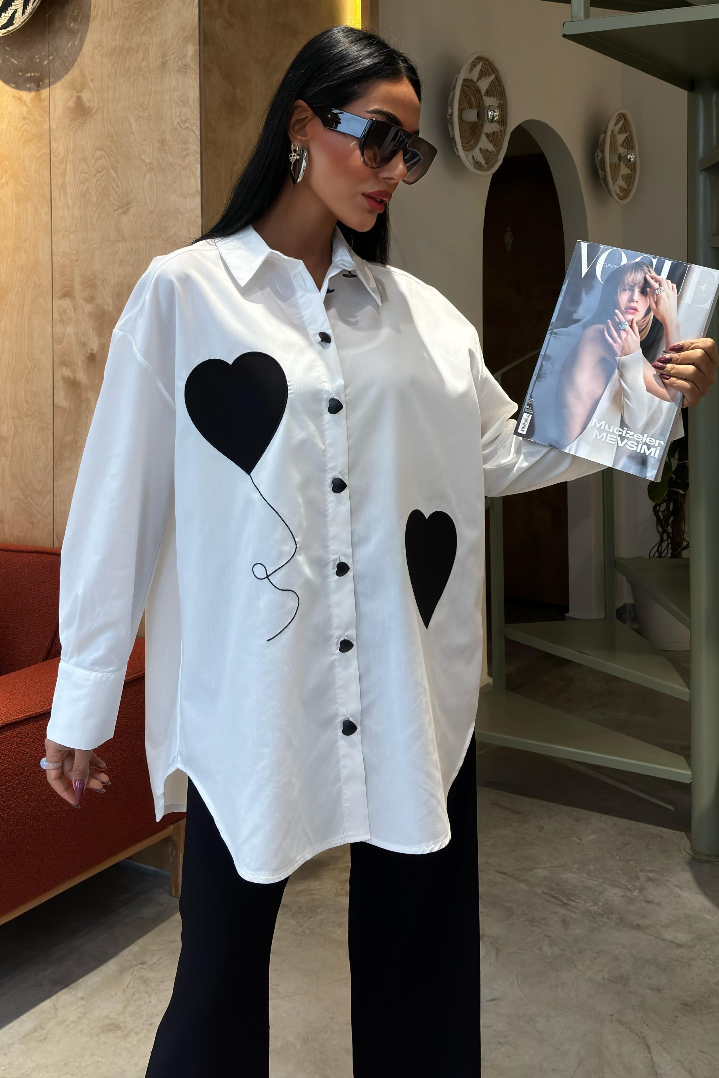 Kalp Nakışlı ve Düğme Detaylı Oversize Gömlek 3430 R7-A-K4