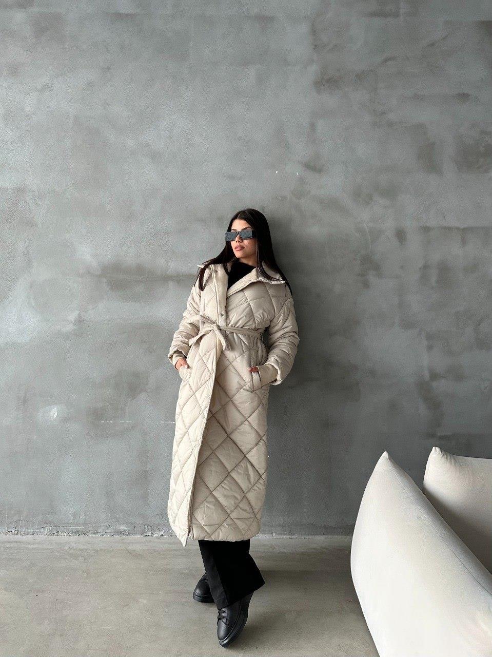 Kapitone Desenli Dik Yaka Belden Bağlamalı Çıt Çıtlı Mont 7034-8