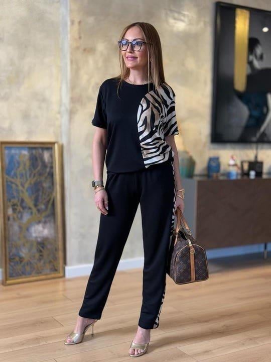 Kısa Kollu Bisiklet Yaka Zebra Desen Iki Iplik Kumaş Bluz Pantolon Ikili Takım