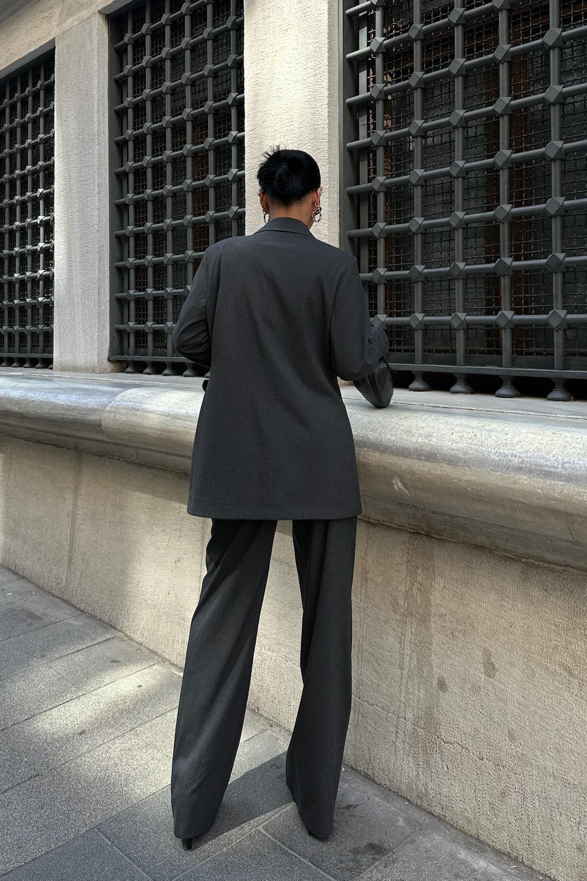 Meredith Kemerli Klasik Takım 9895