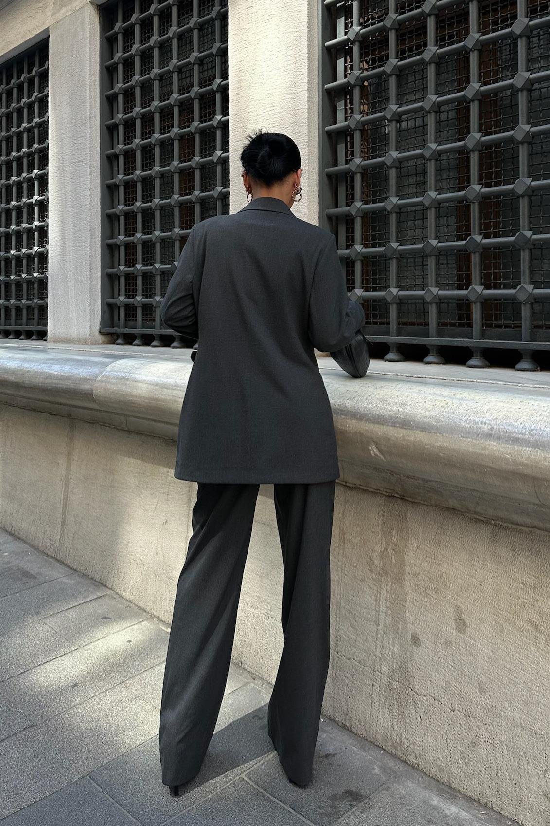 Meredith Kemerli Klasik Takım 9895