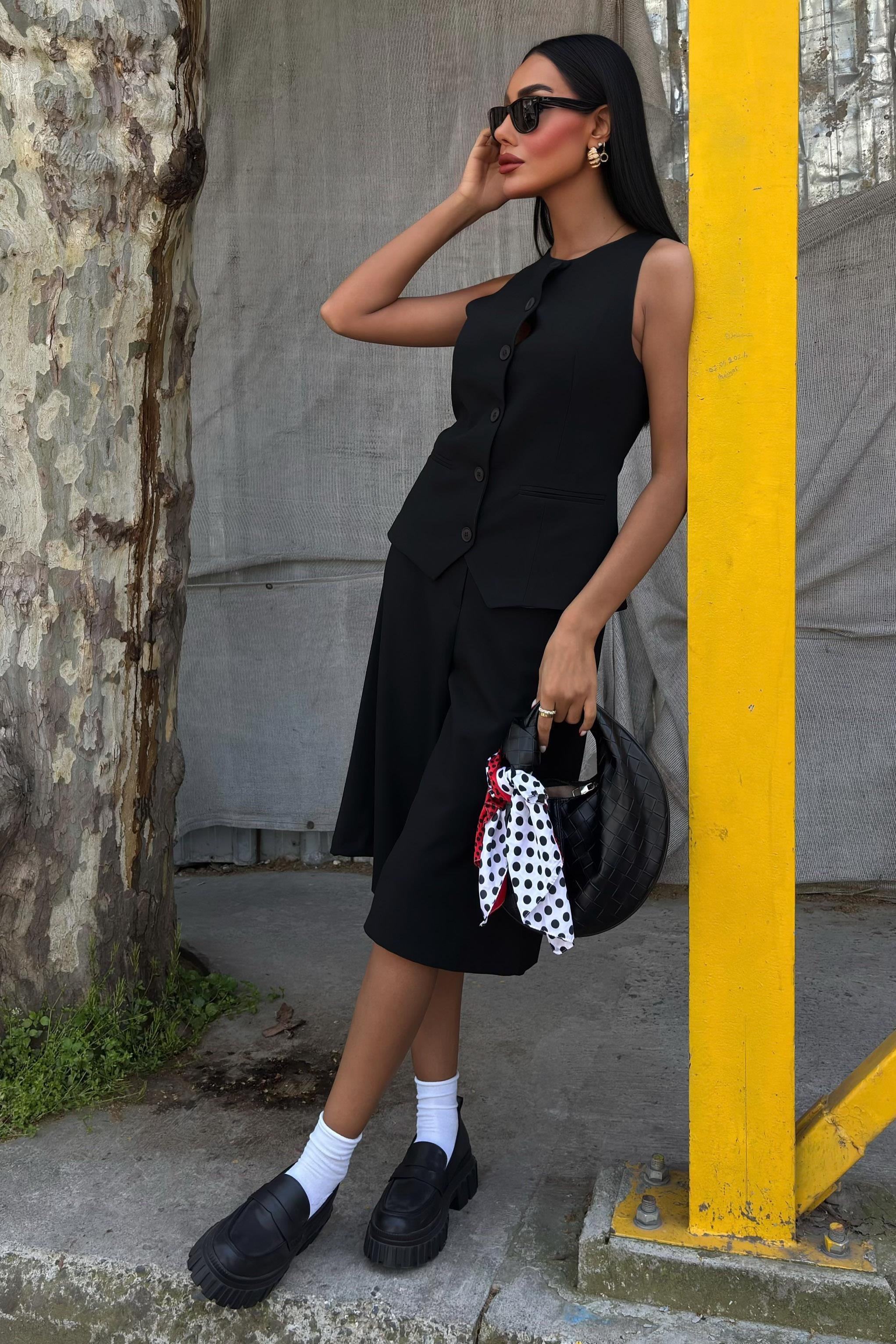 Midi Şortlu ve Yelekli Viscon Takım 10167 R7-C-K3