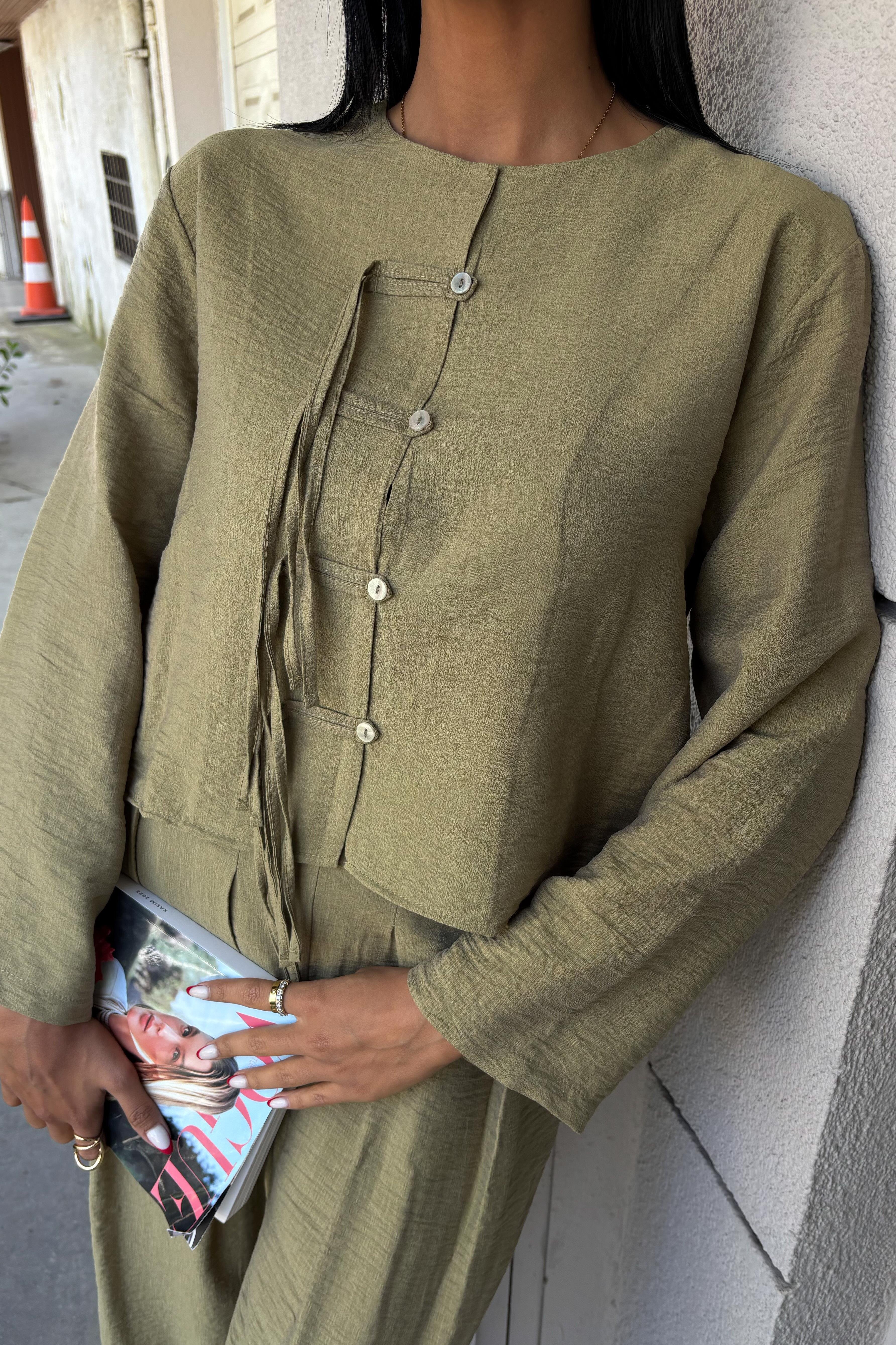 Önü İnce Kordon Detaylı ve Double Paça Pantolonlu Takım 10180 R7-K-K2