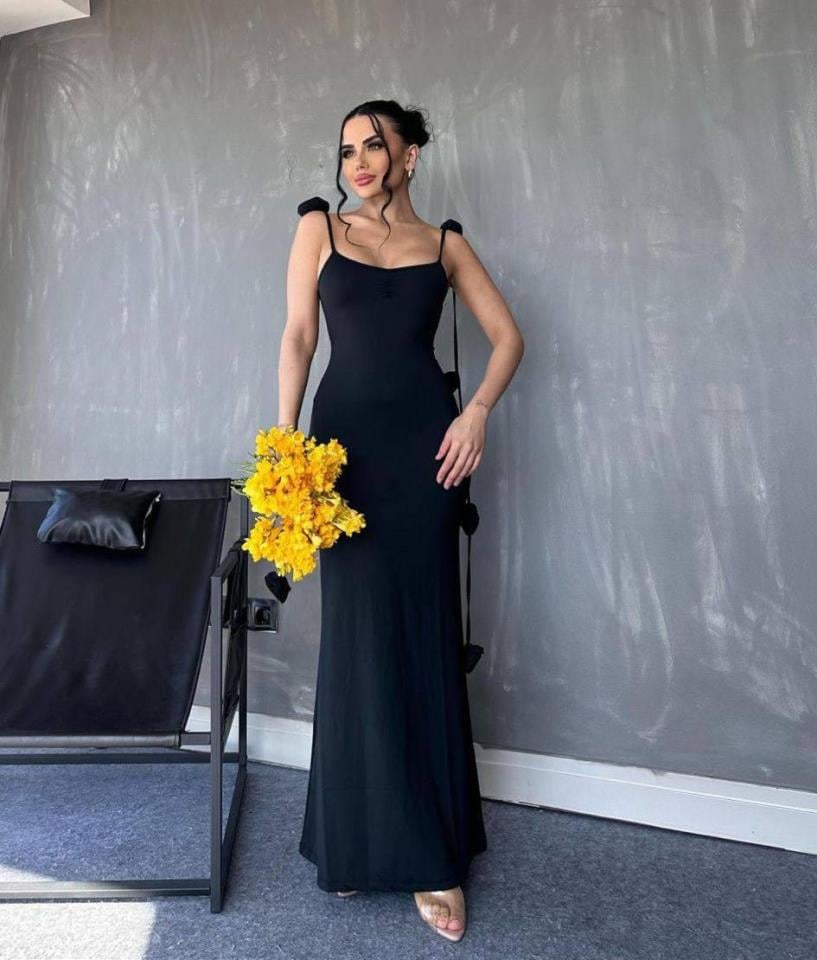 ÖZEL FİYAT Dalgıç Kumaş Gül Detaylı Tasarım Elbise