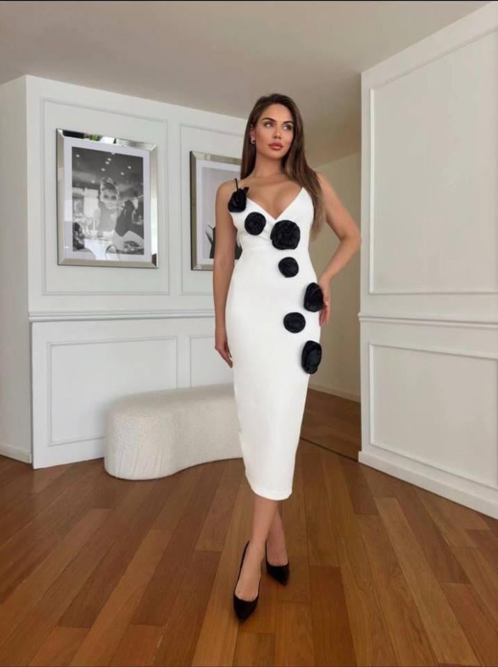 ÖZEL FİYAT İp Askısı Taşlı Gül Detaylı Tasarım Elbise