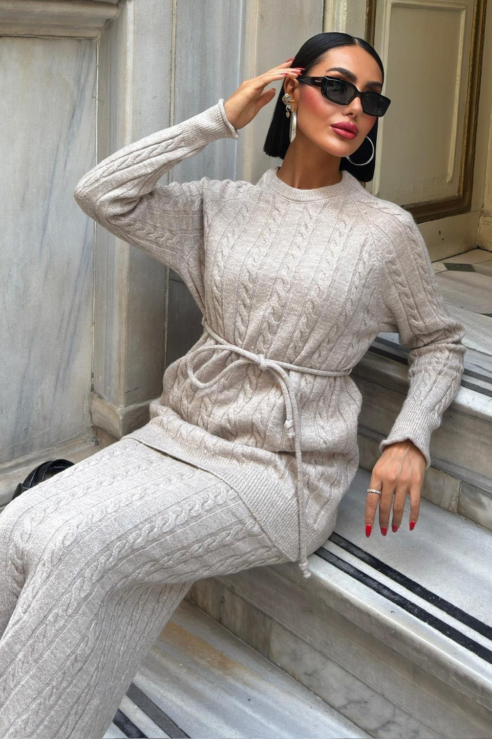 Saç Örgü Desenli Kuşaklı Triko Takım 10218 R1-C-K1