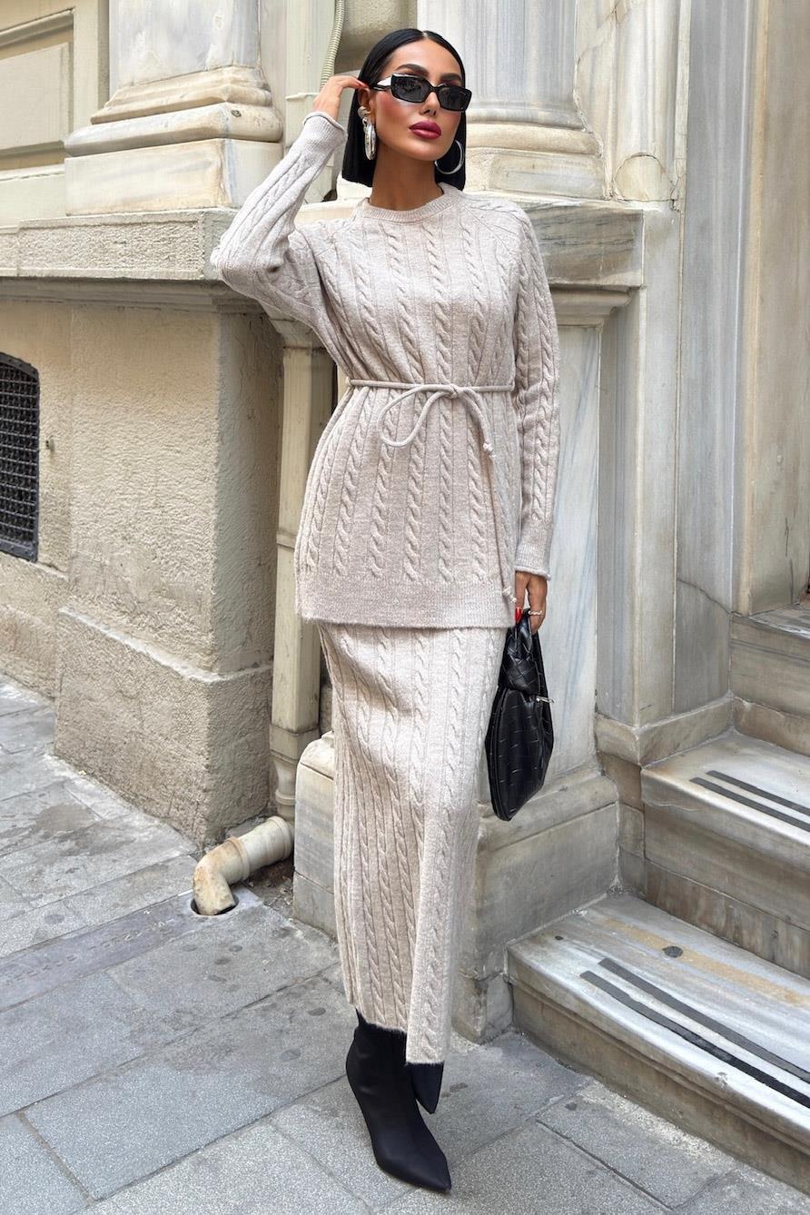 Saç Örgü Desenli Kuşaklı Triko Takım 10218 R1-C-K1