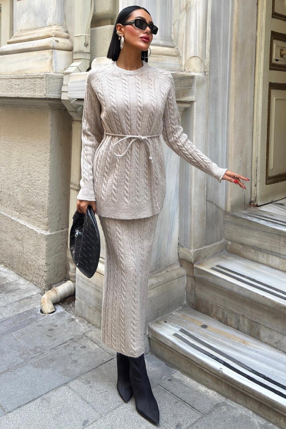 Saç Örgü Desenli Kuşaklı Triko Takım 10218 R1-C-K1