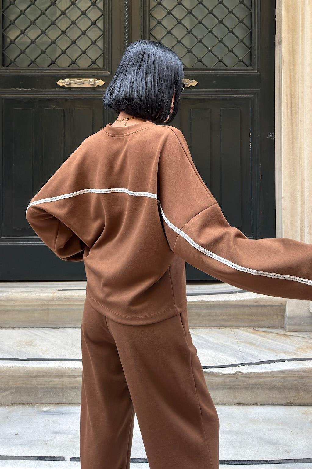 Şerit ve Beli Kemer Detaylı Modal Takım 10234 R9-D-K5