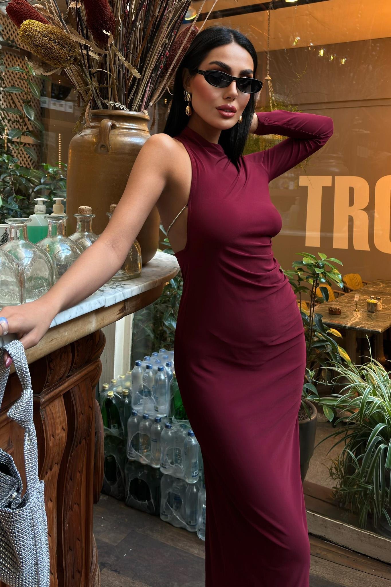 Sırt Zincir ve Dekolteli Şık Elbise 2834 R5-G-K5