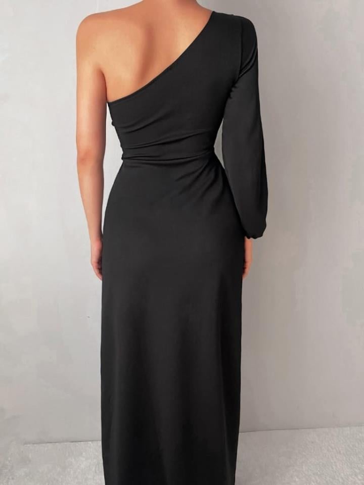 Tek Omuz Açık Derin Yırtmaçlı Crep Kumaş Tam Boy Elbise