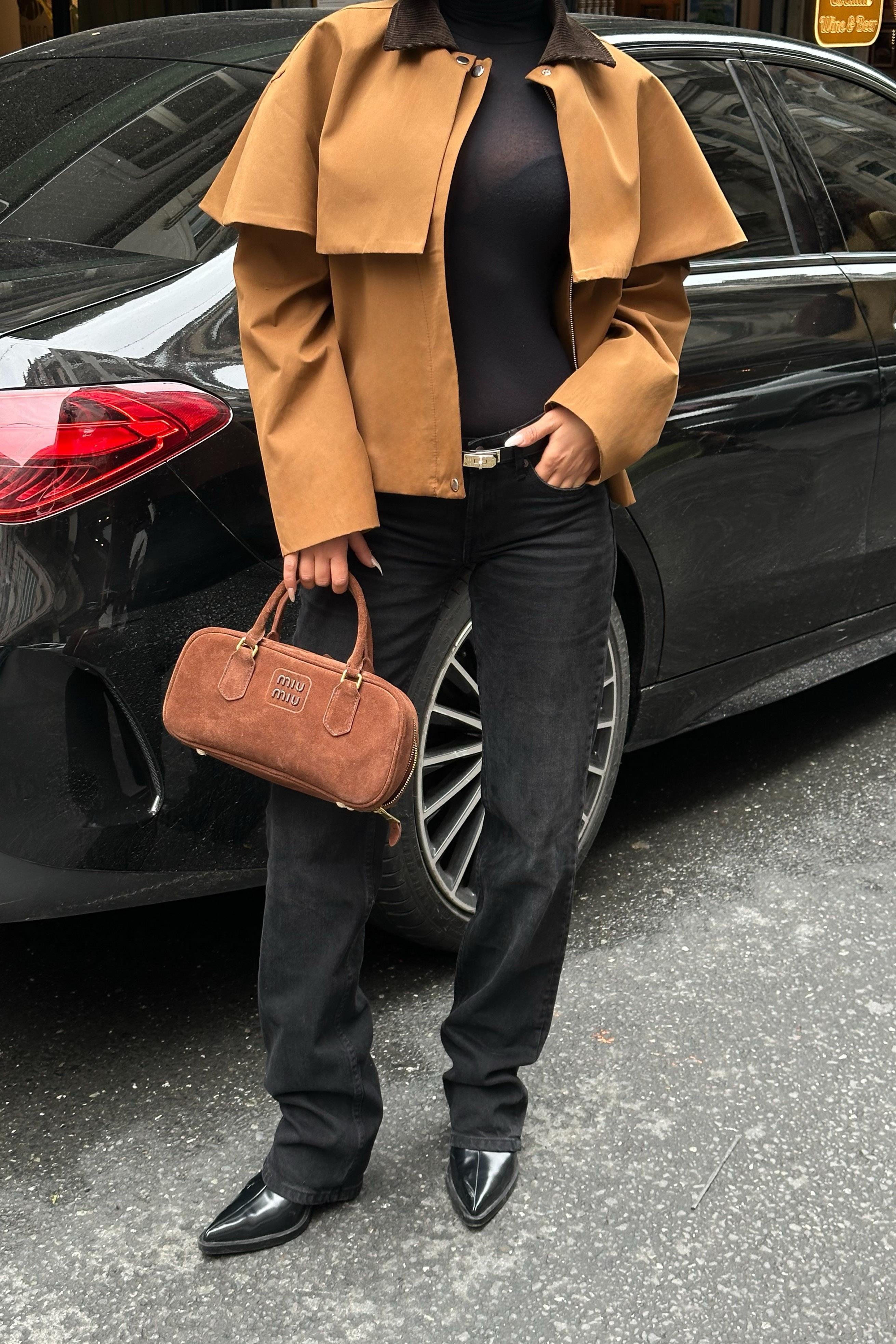 Trençkot Stil Pelerinli Ceket – Kadife Detay Mont 7076-08