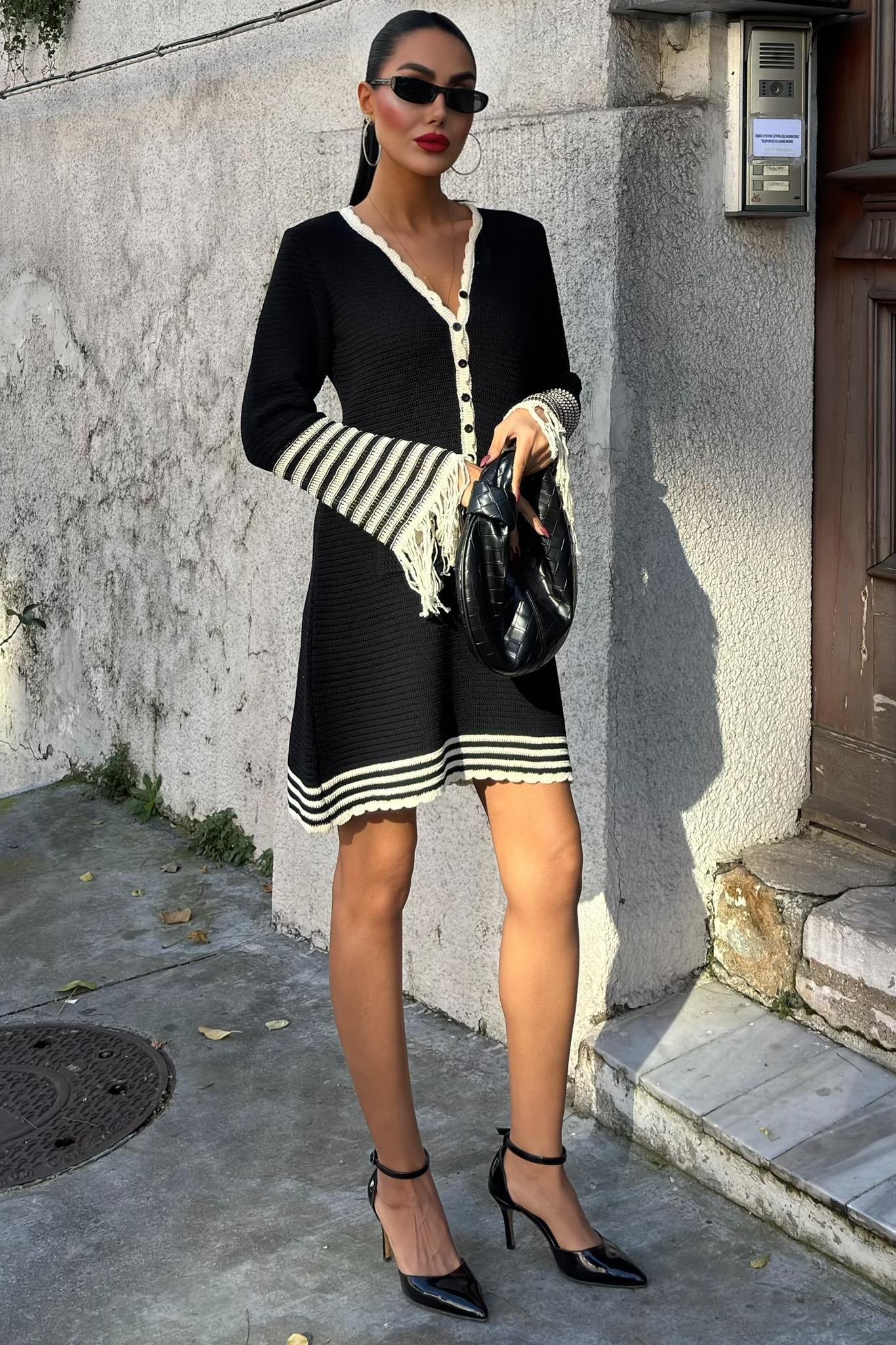 Triko Kolları Püsküllü Düğmeli Elbise 2849 R3-J-K3