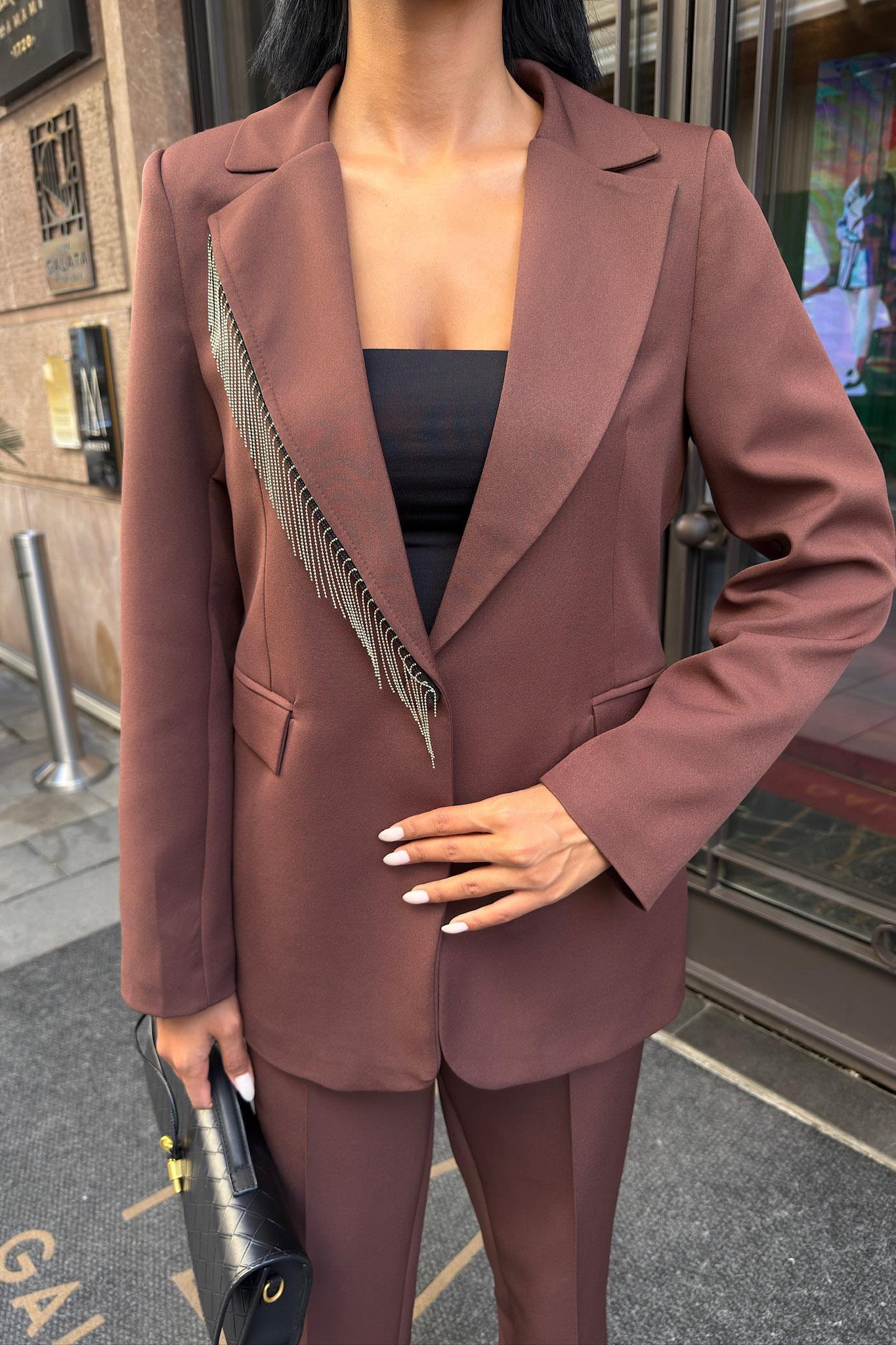 Yaka ve Paçaları Püsküllü Takım Elbise 10043 R8-D-K3