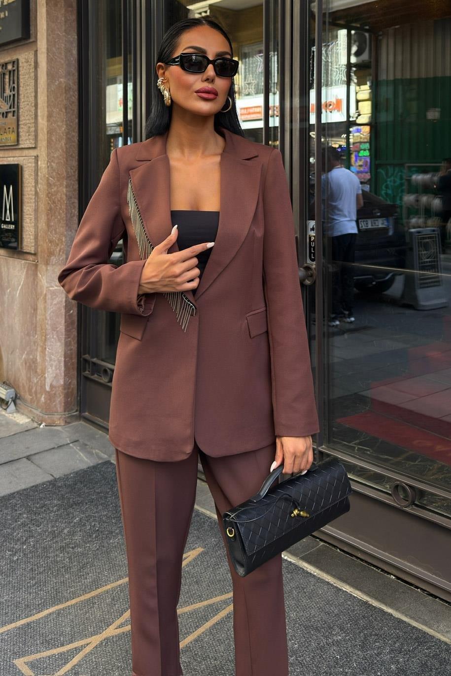 Yaka ve Paçaları Püsküllü Takım Elbise 10043 R8-D-K3